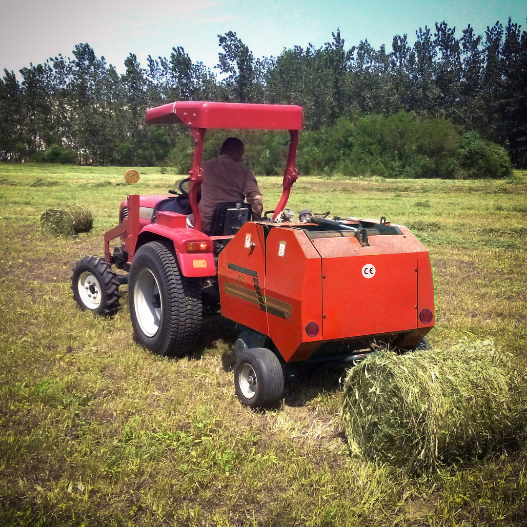 Crytec 870 Compact Round Mini Hay Baler For Tractor Small Holding Farm