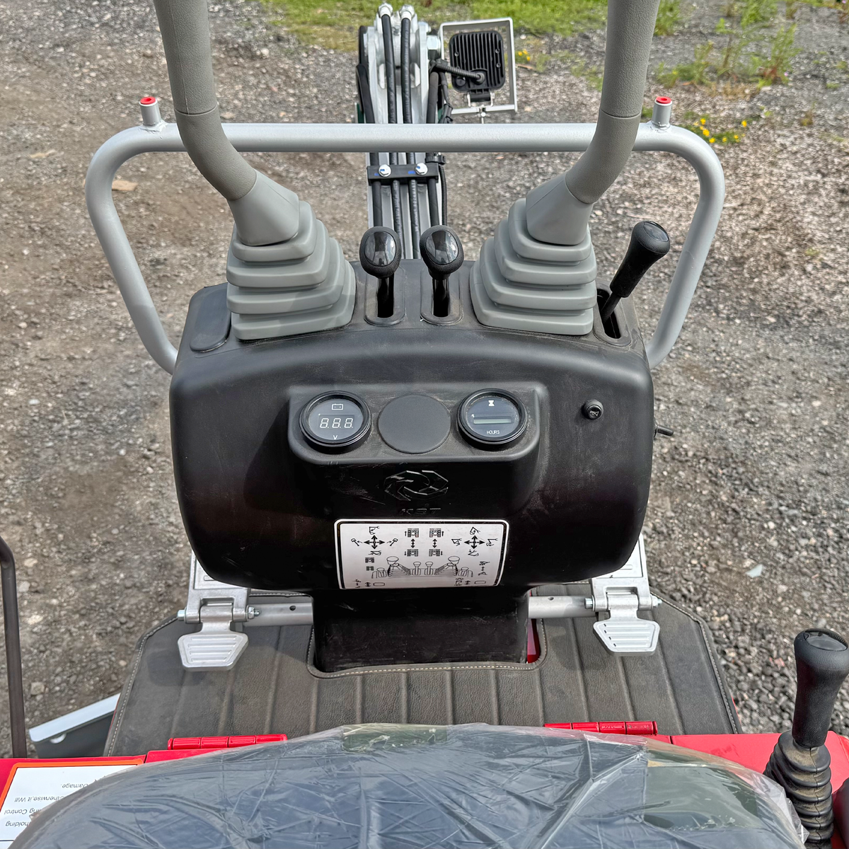 CREX6-M Petrol 600kg Micro / Mini Excavator Digger Loncin Engine