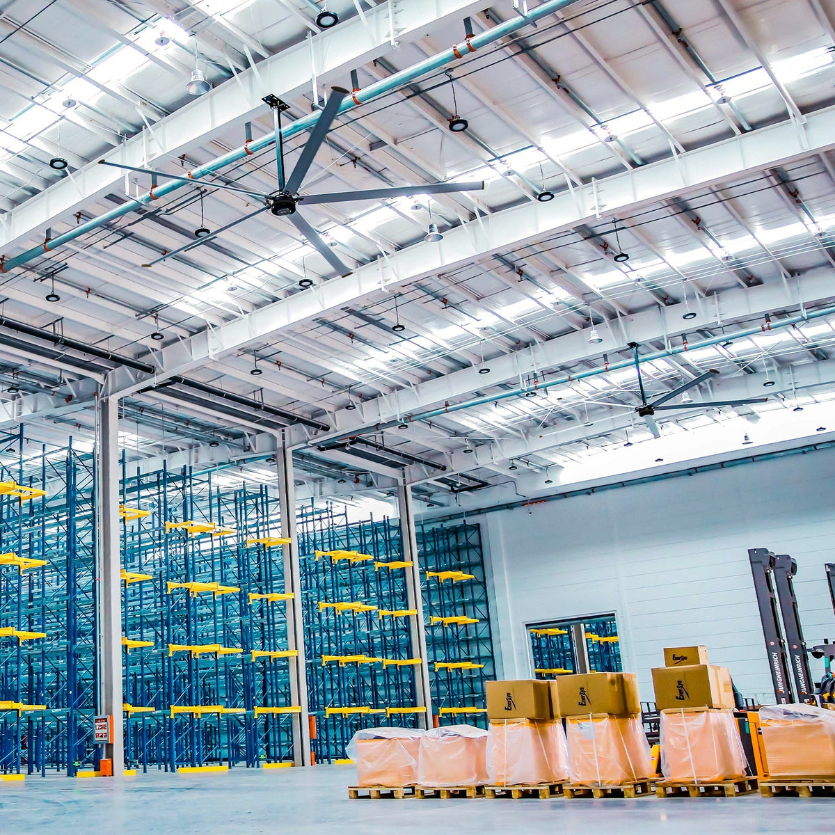 18FT HVLS Industrial Ceiling Fan 208-240V 1Ph - Energy Efficient Large Area Air Circulation for Fan Warehouses & Factories,  18FT1PH