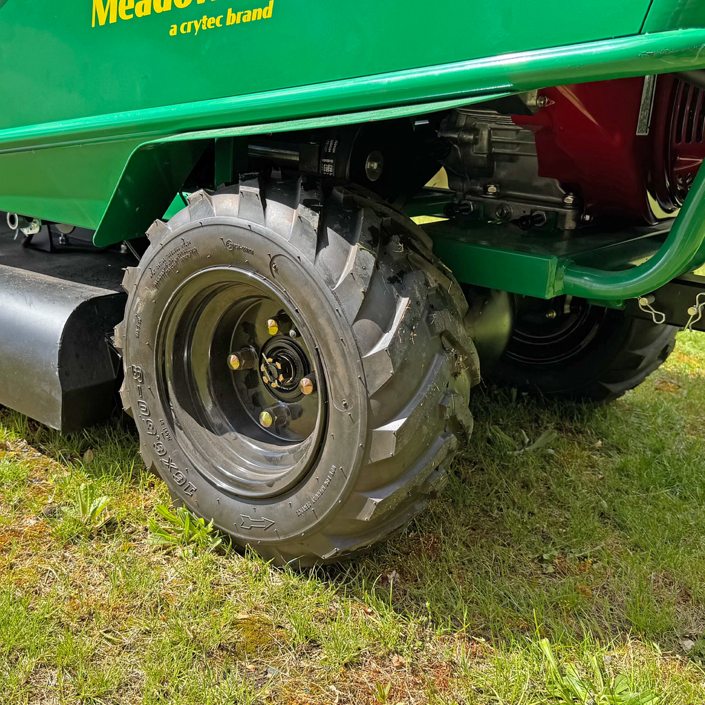 Meadow Master Compact Rough Cut Ride On Mower Honda 13HP GX390