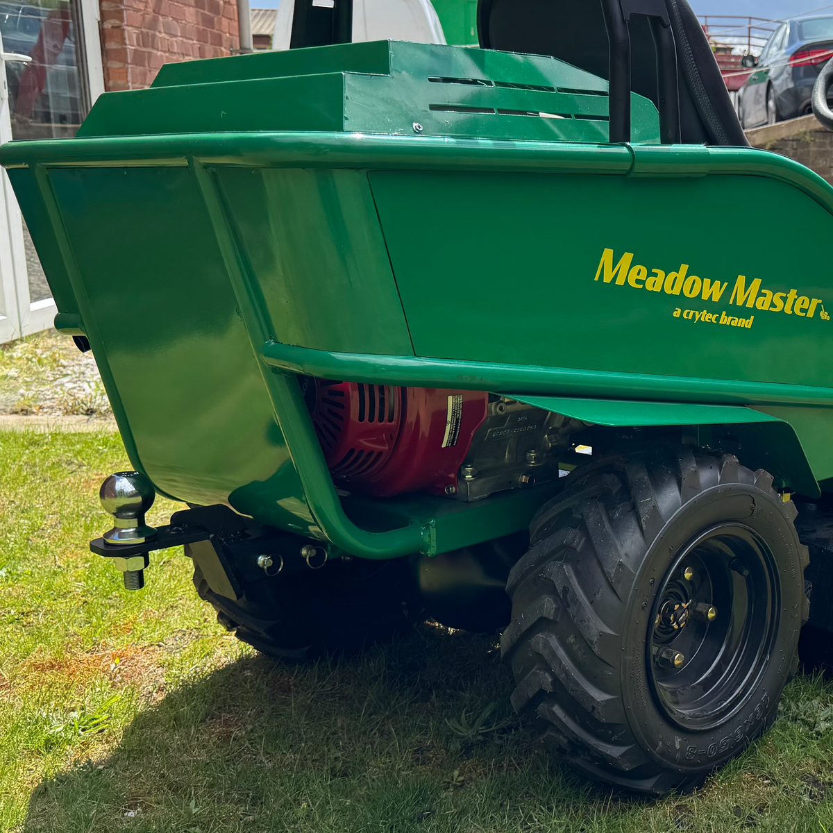 Meadow Master Compact Rough Cut Ride On Mower Honda 13HP GX390