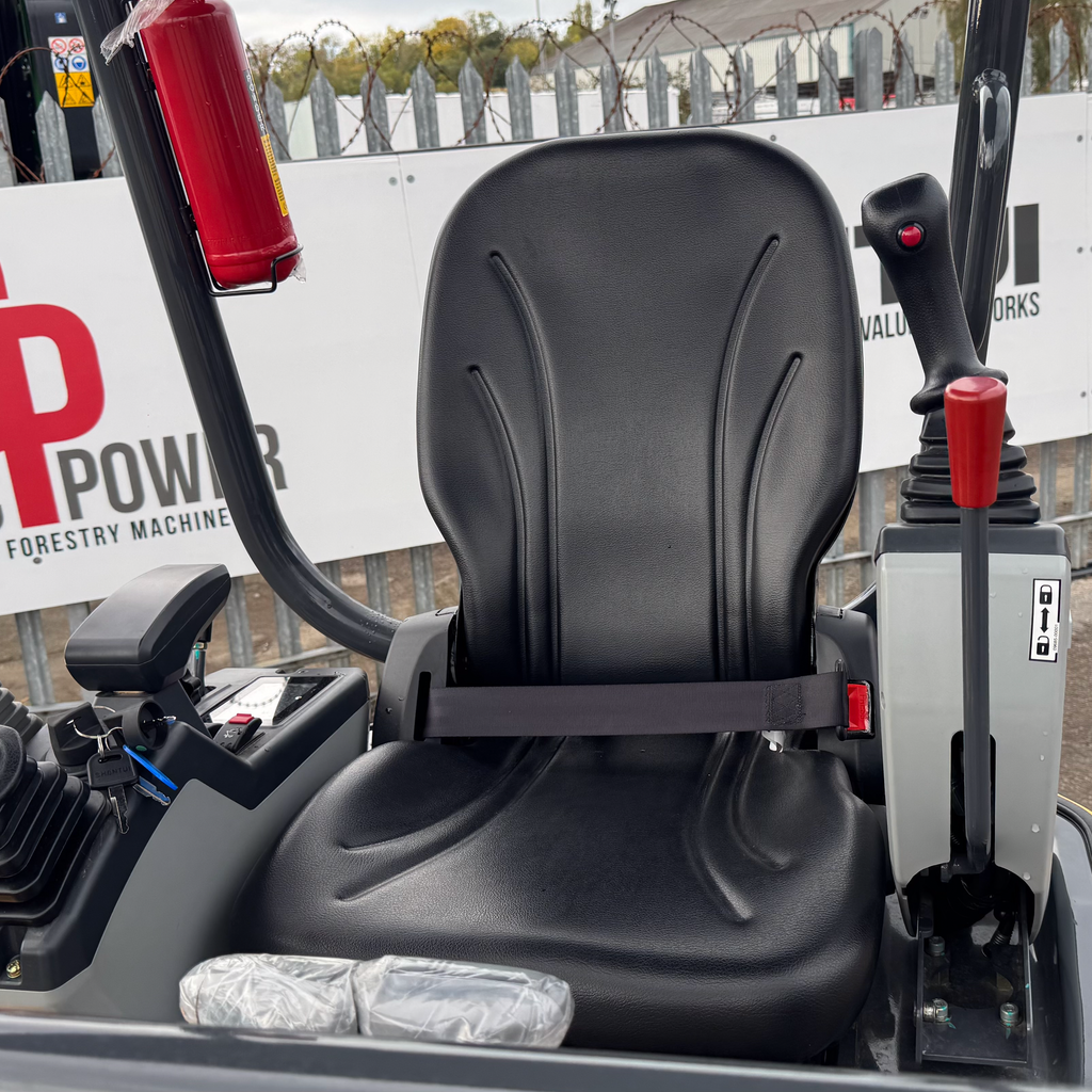 Shantui SE17SR Mini Excavator | Kubota Engine Euro Stage 5 | 1800kg | 3 Cylinder