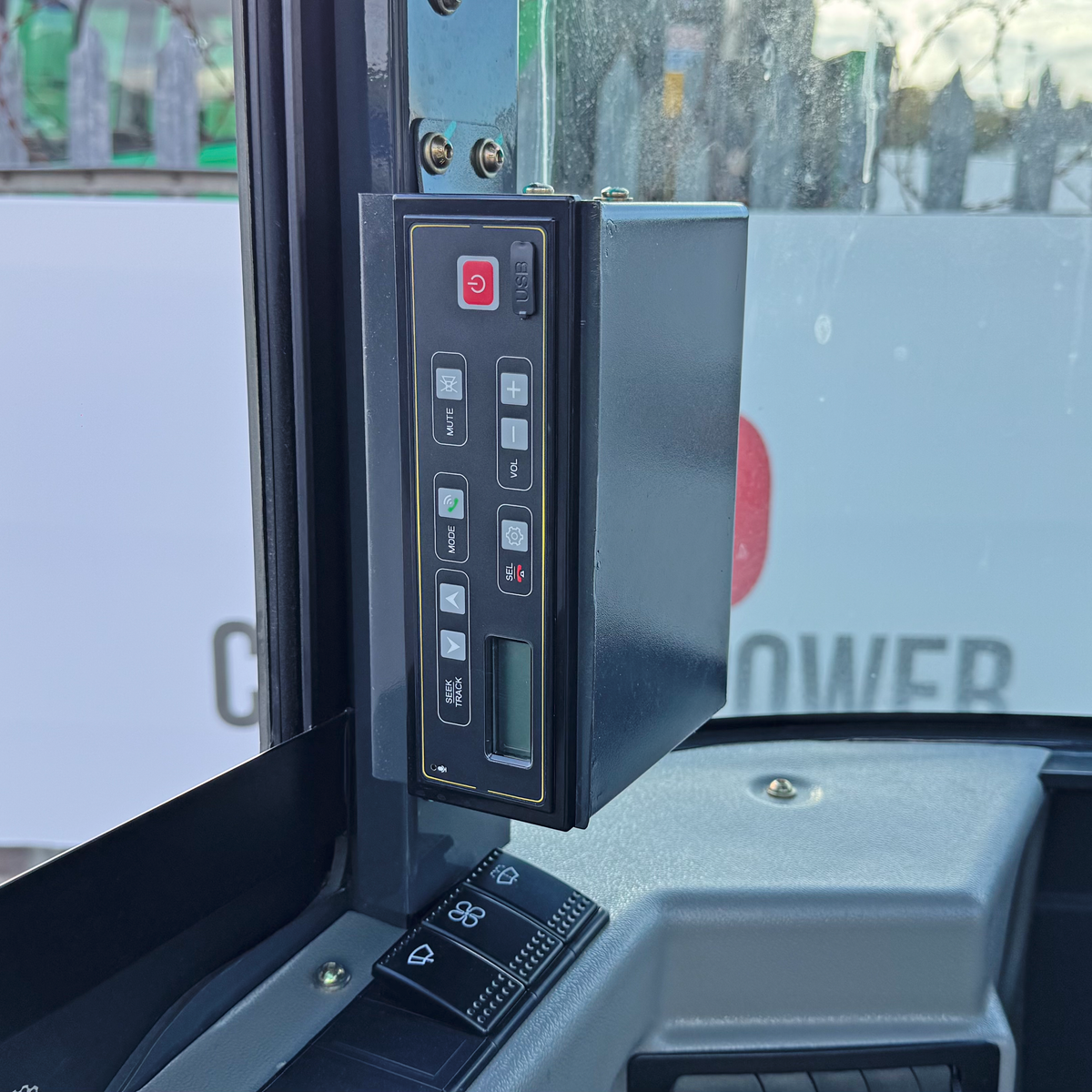 Shantui SE18SR Mini Excavator | Kubota Engine Euro Stage 5 | 1850kg | 3 Cylinder