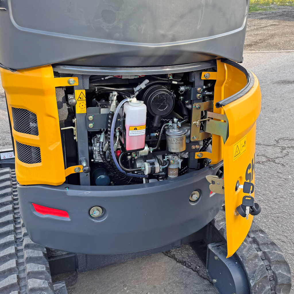 Shantui SE18SR Mini Excavator | Kubota Engine Euro Stage 5 | 1850kg | 3 Cylinder