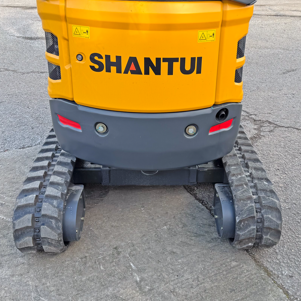 Shantui SE18SR Mini Excavator | Kubota Engine Euro Stage 5 | 1850kg | 3 Cylinder