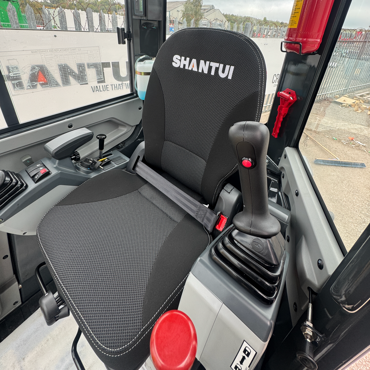 Shantui SE27SR Mini Excavator | Yanmar Engine Euro Stage 5 | 2750kg | 3 Cylinder