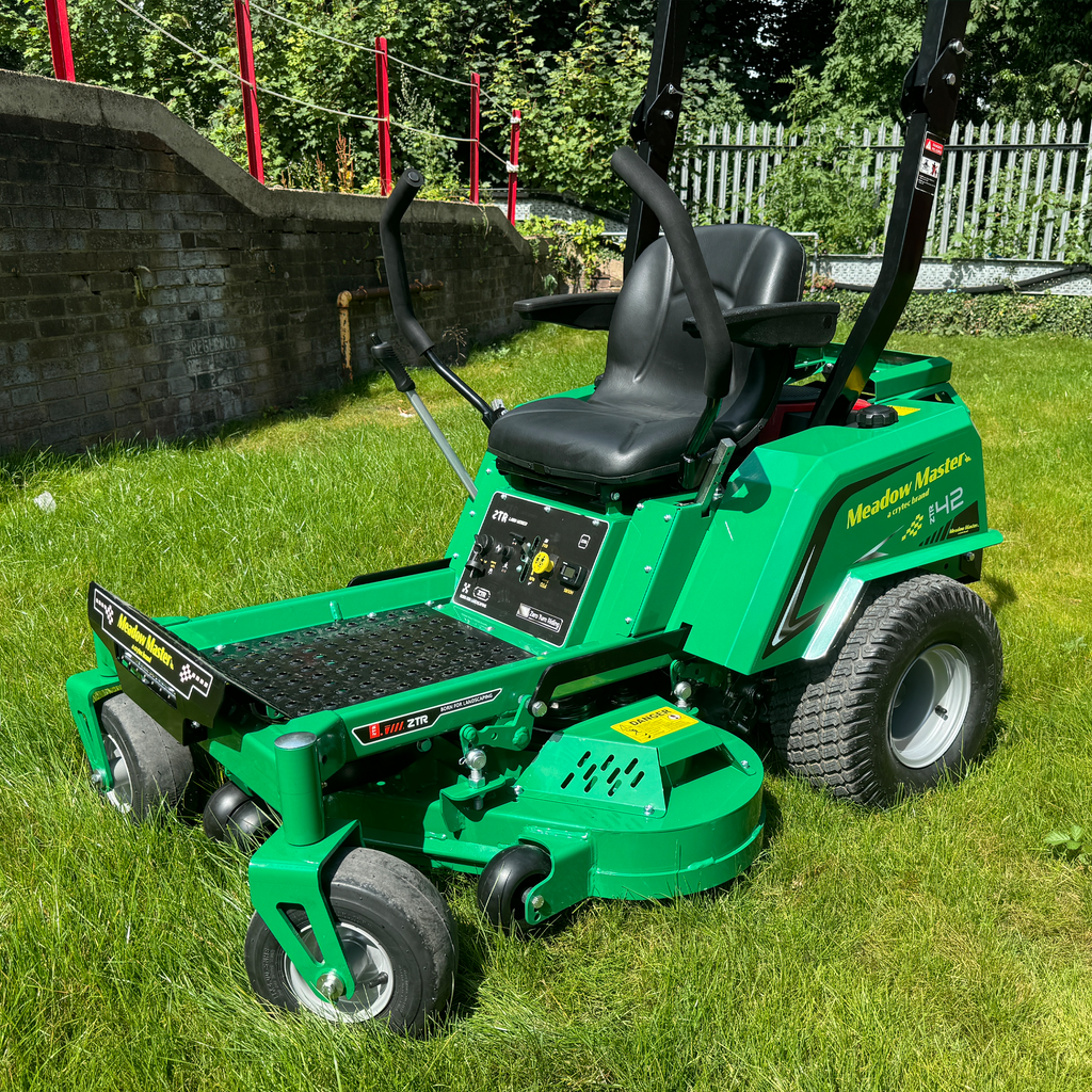 Meadow Master Zero Turn Ride On Lawn Mower 50 Inch Capacity Honda GX630 Engine