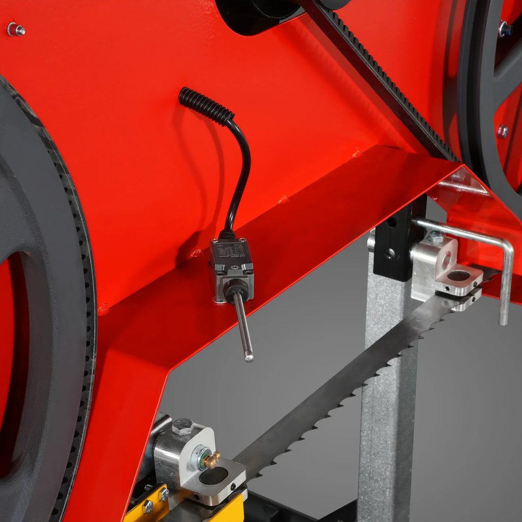 26" Portable Sawmill (5x Blades Included),  KOHLER CH440 429cc E-Start Gasoline Engine,  20" Board Width,  20' Track Length (13' Track Length + 6.4' Track Extension Included) ,  SM-26