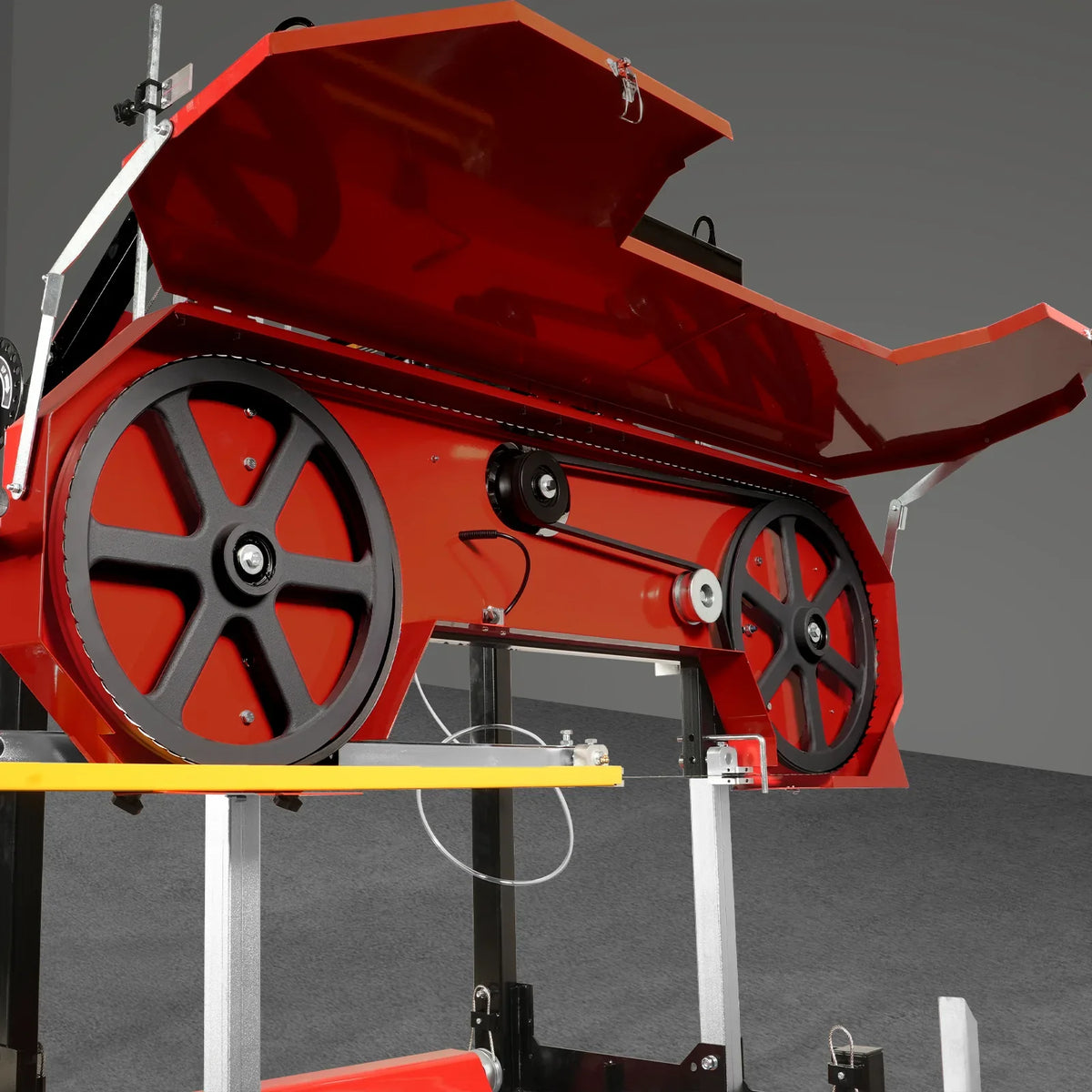 32" Portable Sawmill,  420cc 15HP DUCAR E-Start Gasoline Engine,  29" Board Width,  13' Track Length ,  SM32